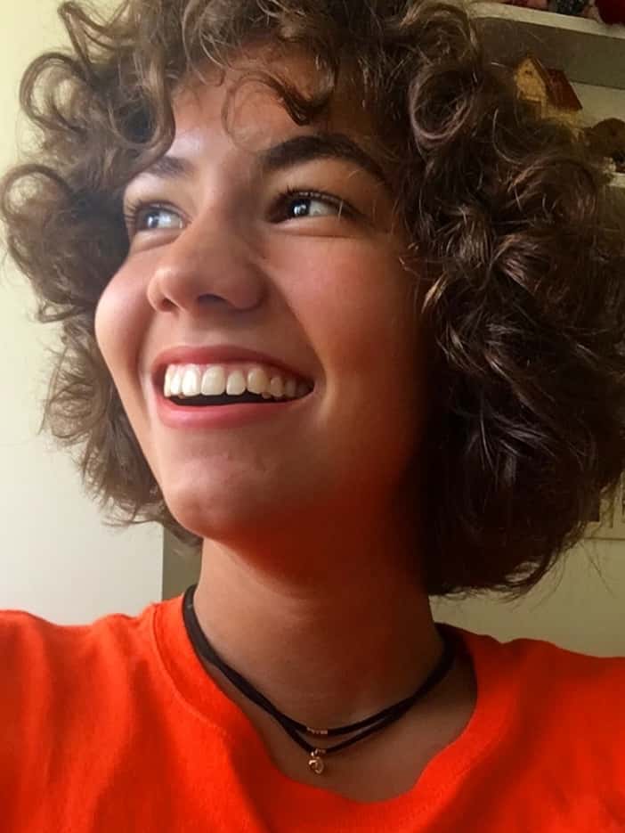 Lara de Oliveira Moreira